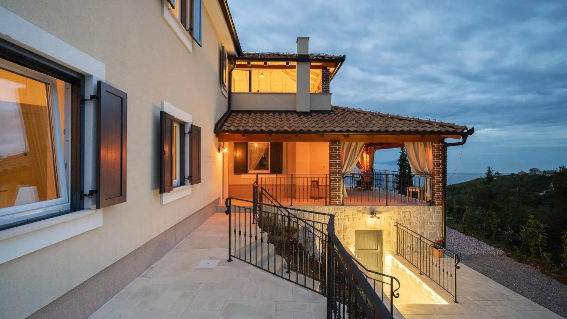 Villa Antonia - Private Pool & Panorama Kvarner View Zagorje